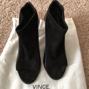 Vince peep toe booties in 6 1/2